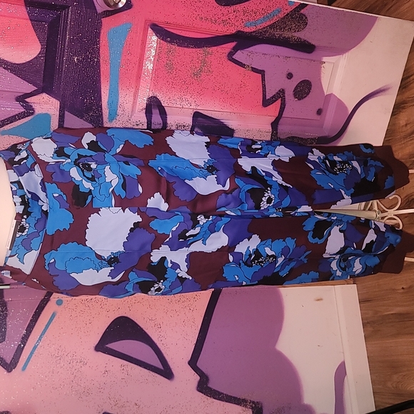 NWT WHOWHATWEAR FLORAL JOGGERS - Picture 3 of 4